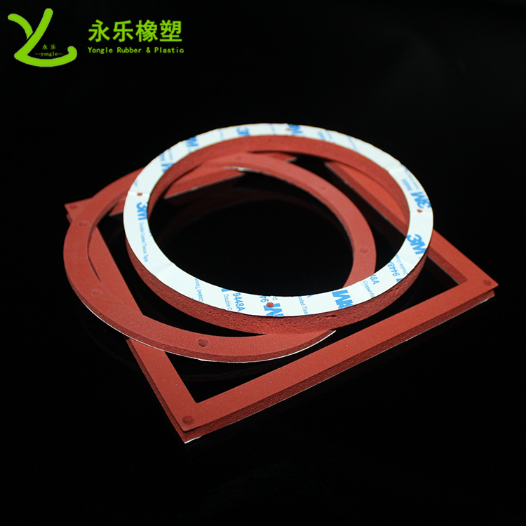 定制模壓發(fā)泡硅膠墊，無氣味模壓發(fā)泡硅膠墊，耐高溫模壓發(fā)泡硅膠墊